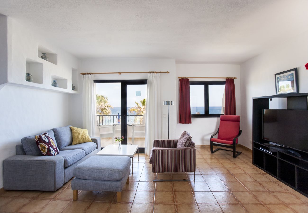 Ferienwohnung in Puerto del Carmen - Costa Luz beach front block 6 Two bedroom apts..