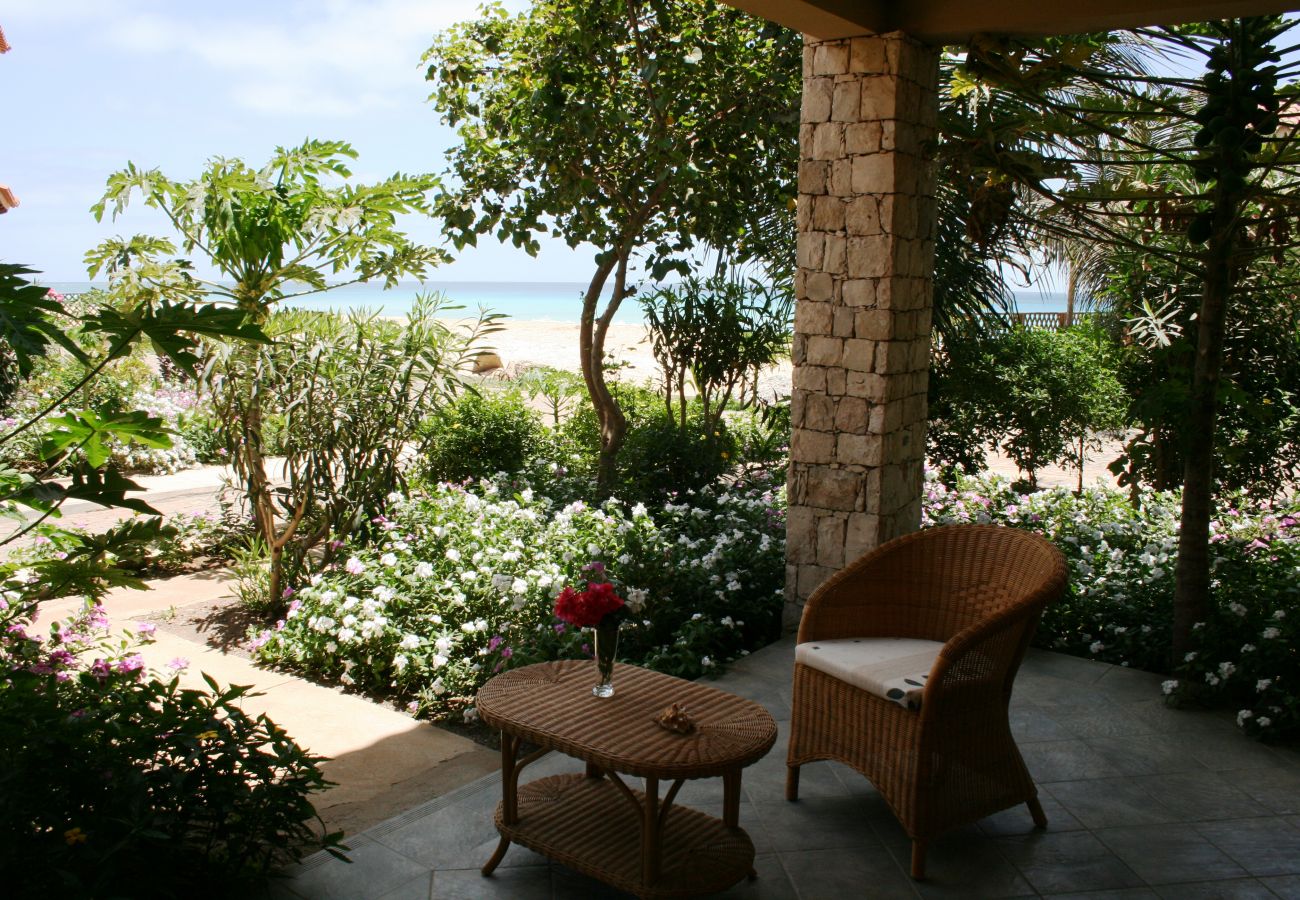 Ferienwohnung in Santa Maria - Porto Antigo One beach-front Studio