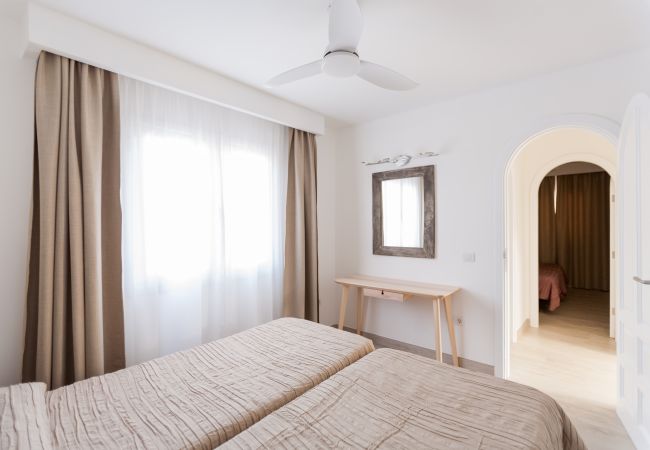 Villa in Puerto del Carmen - Villa Mimi 4bedroom villa Villa in Puerto del Carmen - Villa Mimi 4bedroom villa