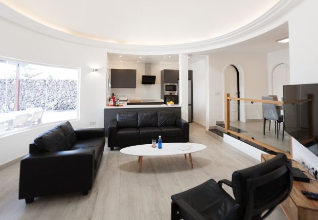 Villa in Puerto del Carmen - Villa Mimi 4bedroom villa Villa in Puerto del Carmen - Villa Mimi 4bedroom villa