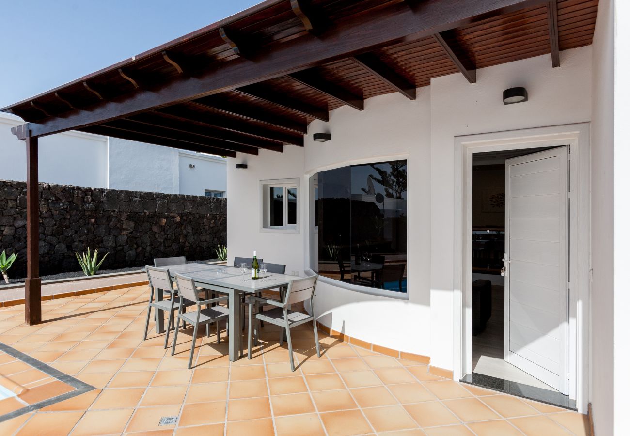 Villa in Puerto del Carmen - Villa Mimi 4bedroom villa