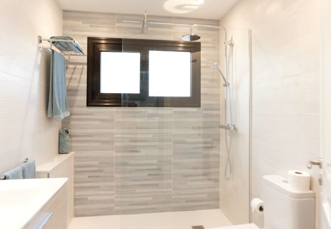 Villa in Puerto del Carmen - Villas Venus, Jupiter and Neptune Villa in Puerto del Carmen - Villas Venus, Jupiter and Neptune