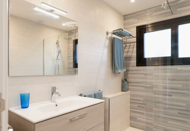 Villa in Puerto del Carmen - Villas Venus, Jupiter and Neptune Villa in Puerto del Carmen - Villas Venus, Jupiter and Neptune