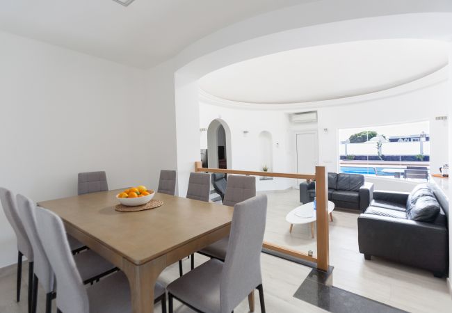 Villa en Puerto del Carmen - Villa Mimi 4 bedroom villa Villa en Puerto del Carmen - Villa Mimi 4 bedroom villa