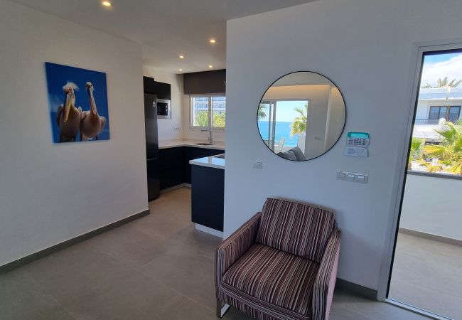 Apartamento en Puerto del Carmen - Costa Luz beach front block 6 Two bedroom apts. Apartamento en Puerto del Carmen - Costa Luz beach front block 6 Two bedroom apts.