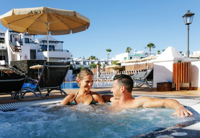 Appartamento a Puerto del Carmen - Club Oceano 2 bedroom Apts. Appartamento a Puerto del Carmen - Club Oceano 2 bedroom Apts.