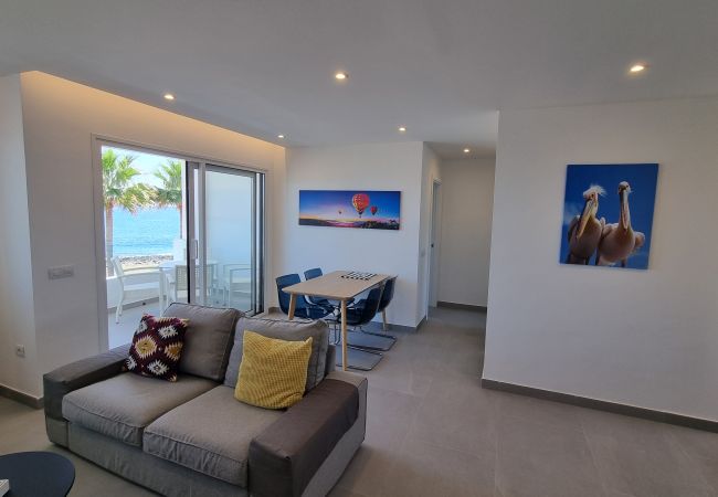 Appartamento a Puerto del Carmen - Costa Luz beach front block 6 Two bedroom apts. Appartamento a Puerto del Carmen - Costa Luz beach front block 6 Two bedroom apts.