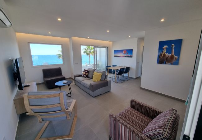 Appartamento a Puerto del Carmen - Costa Luz beach front block 6 Two bedroom apts. Appartamento a Puerto del Carmen - Costa Luz beach front block 6 Two bedroom apts.