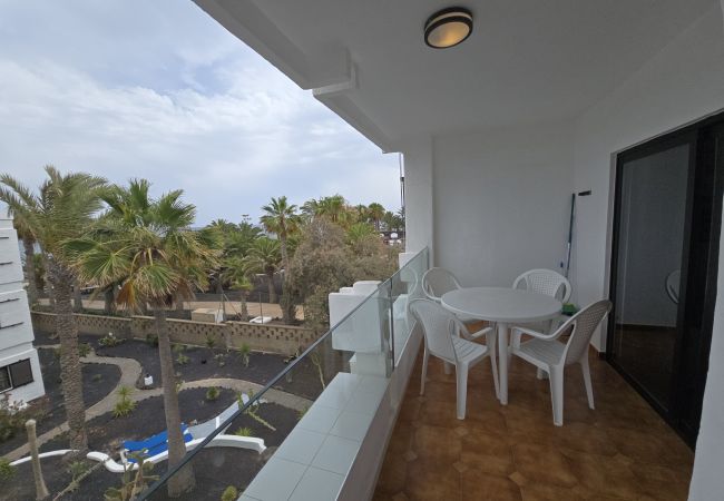 Appartamento a Puerto del Carmen - Costa Luz  2 bedroom apts. Appartamento a Puerto del Carmen - Costa Luz  2 bedroom apts.