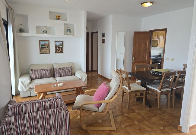 Appartamento a Puerto del Carmen - Costa Luz  2 bedroom apts. Appartamento a Puerto del Carmen - Costa Luz  2 bedroom apts.