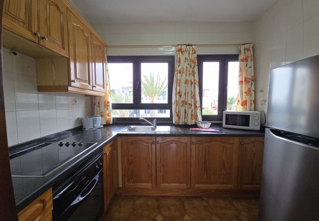 Appartamento a Puerto del Carmen - Costa Luz  2 bedroom apts. Appartamento a Puerto del Carmen - Costa Luz  2 bedroom apts.