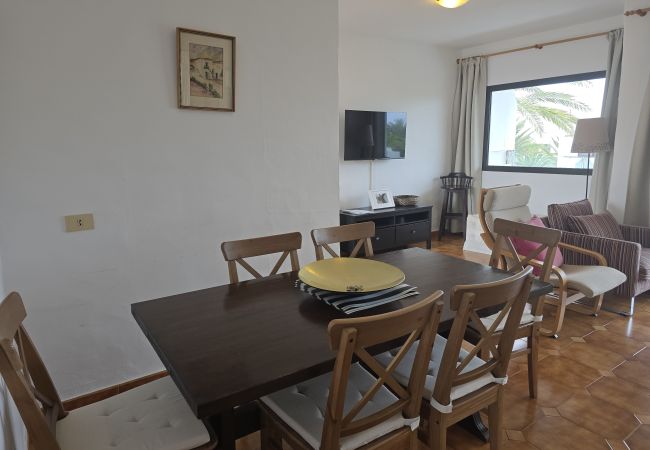 Appartamento a Puerto del Carmen - Costa Luz  2 bedroom apts. Appartamento a Puerto del Carmen - Costa Luz  2 bedroom apts.