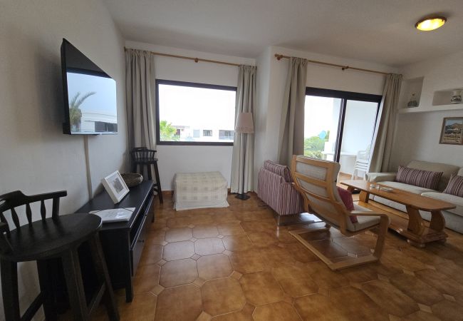 Appartamento a Puerto del Carmen - Costa Luz  2 bedroom apts. Appartamento a Puerto del Carmen - Costa Luz  2 bedroom apts.