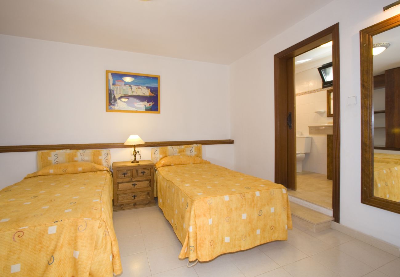 Villa em Puerto del Carmen - Villa Saturn 4 bedroom villa